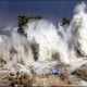 Deprem ve tsunami kurbanlarına dev bağış