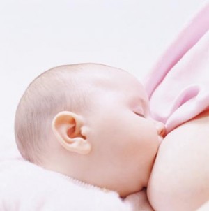Bebeği anne sütünden kesmek